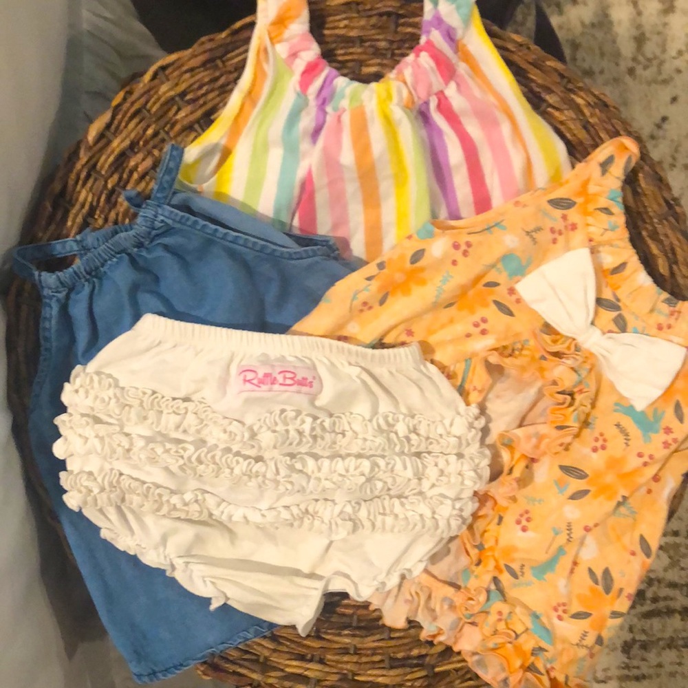 🌼Ruffle Butts Bundle 🌼 12-18 months🌼